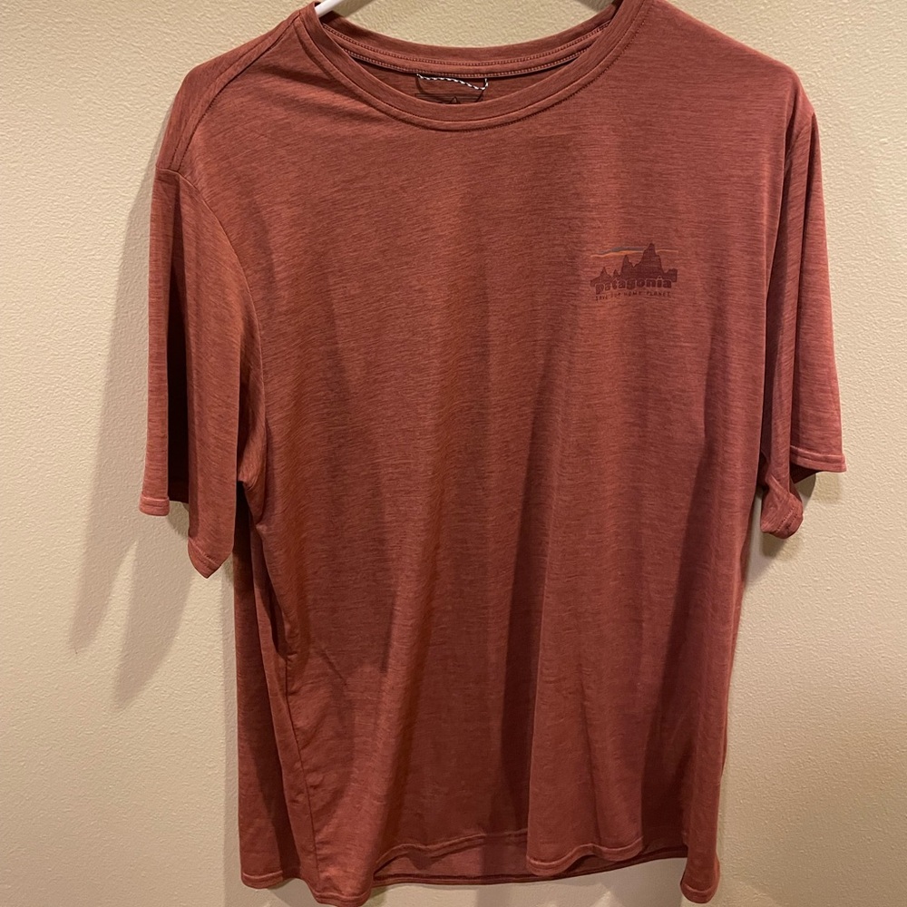 Patagonia Shirt & Patagonia Hat Lot